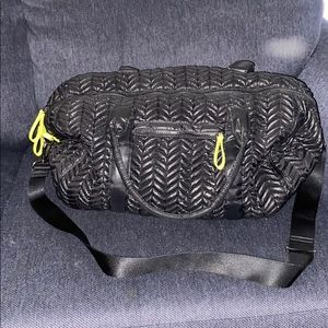 🚫 Sold 🚫 Steve Madden duffle bag